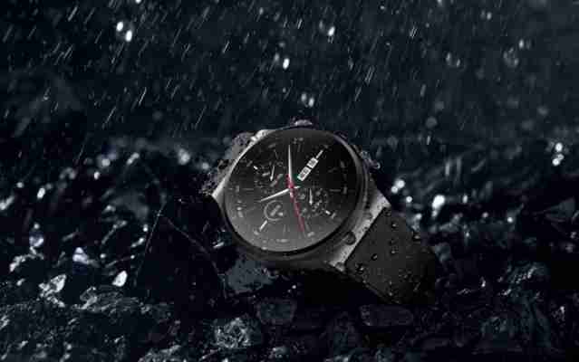 Huawei Watch GT 2 Pro se lansează în România cu o ofertă specială la precomandă