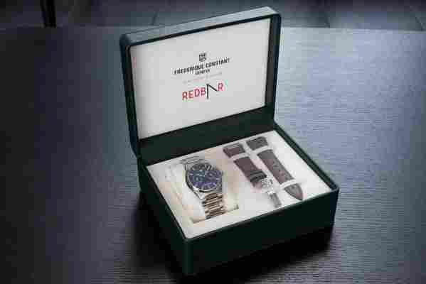 Noile modele Frederique Constant RedBar Highlife Limited Edition