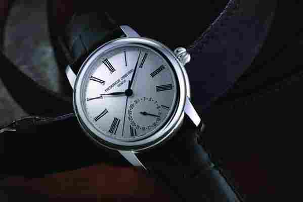 Frederique Constant dă o față rafinată ceasurilor Classic Manufacture