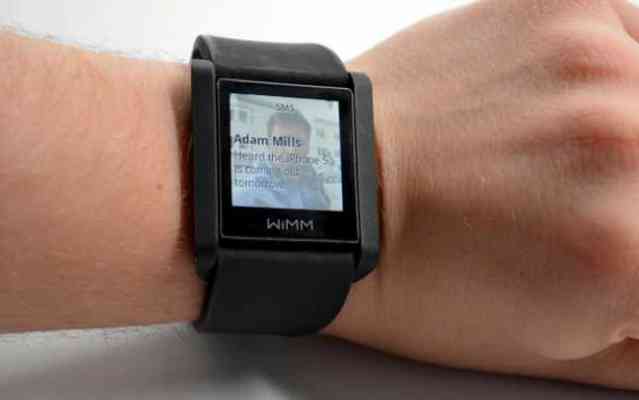 Google cumpără o firmă care produce smartwatch-uri, iar Apple una care vrea să revoluţioneze fotografia